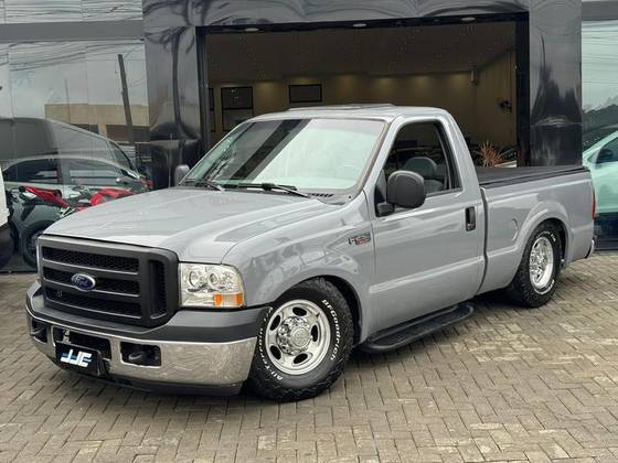 FORD F-250 4.2 XLT 4X2 CD V6 GASOLINA 4P MANUAL